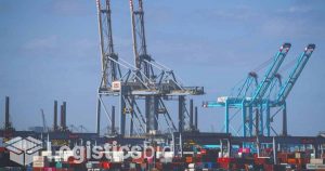 Kapal Terusan Suez Kembali ke Pelabuhan Rantai Pasok Persiapkan Krisis Kontainer